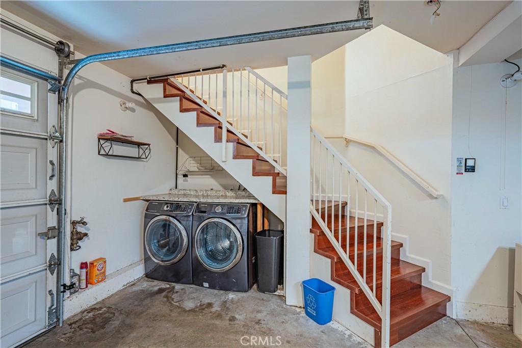 Summit Renaissance (SMRN) - Residential Lease