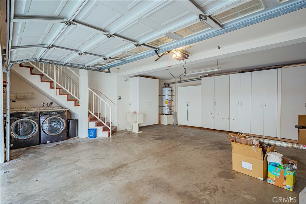 Summit Renaissance (SMRN) - Residential Lease