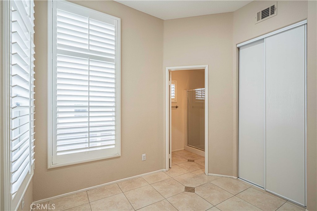 Summit Renaissance (SMRN) - Residential Lease