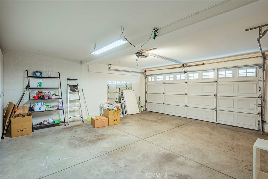 Summit Renaissance (SMRN) - Residential Lease