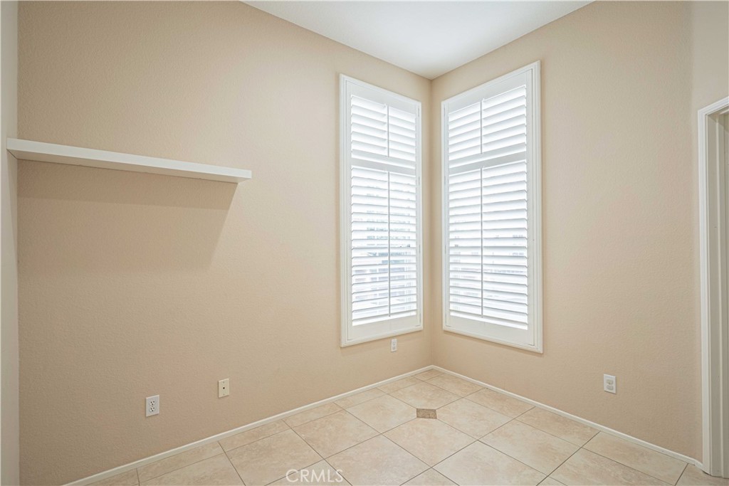 Summit Renaissance (SMRN) - Residential Lease