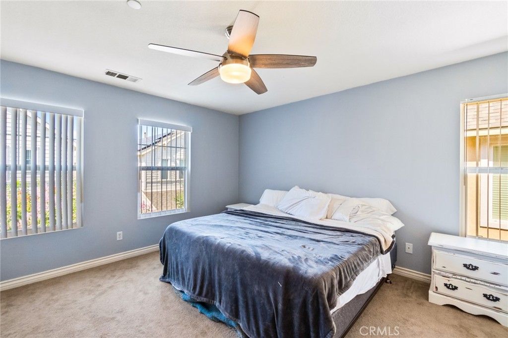 listing image 130723508386513031722
