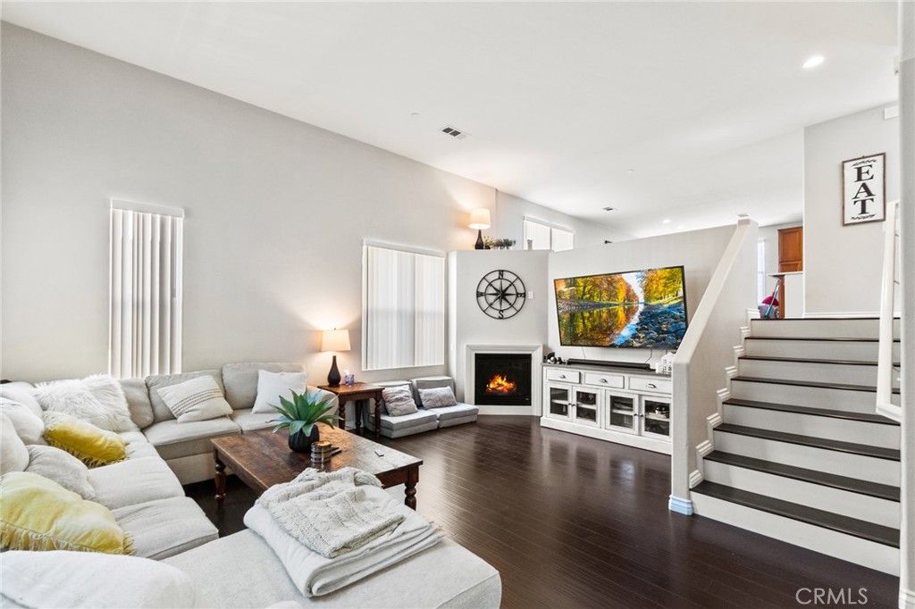 listing image 130722872389187362321
