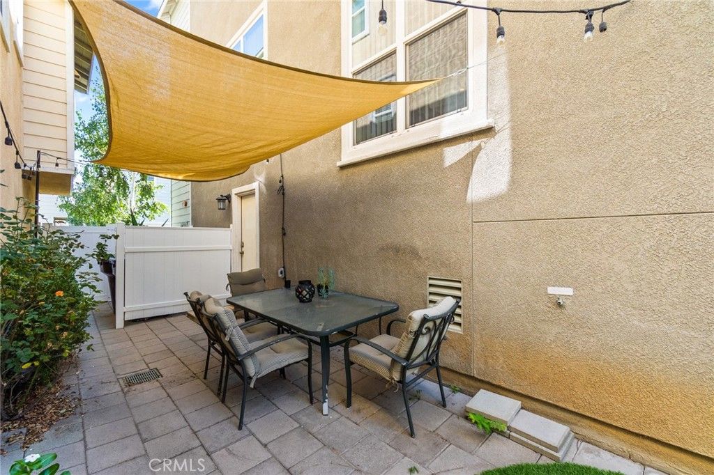 listing image 130729244710526623081