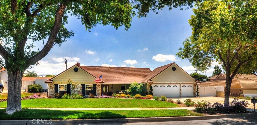 listing image 130724429435155247289