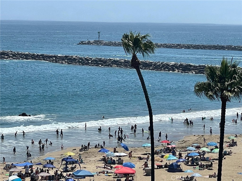 Corona del Mar South of PCH (CDMS) - Residential