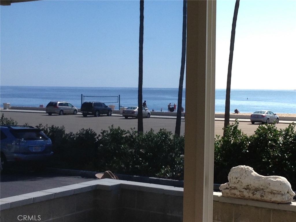 Corona del Mar South of PCH (CDMS) - Residential