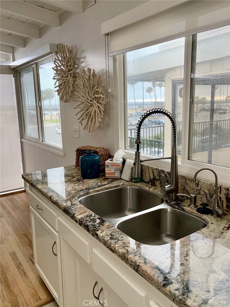 Corona del Mar South of PCH (CDMS) - Residential