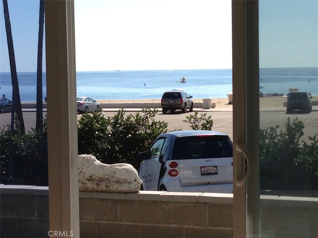 Corona del Mar South of PCH (CDMS) - Residential
