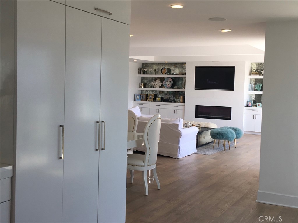 Corona del Mar South of PCH (CDMS) - Residential