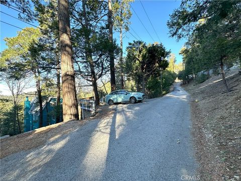 A home in Crestline