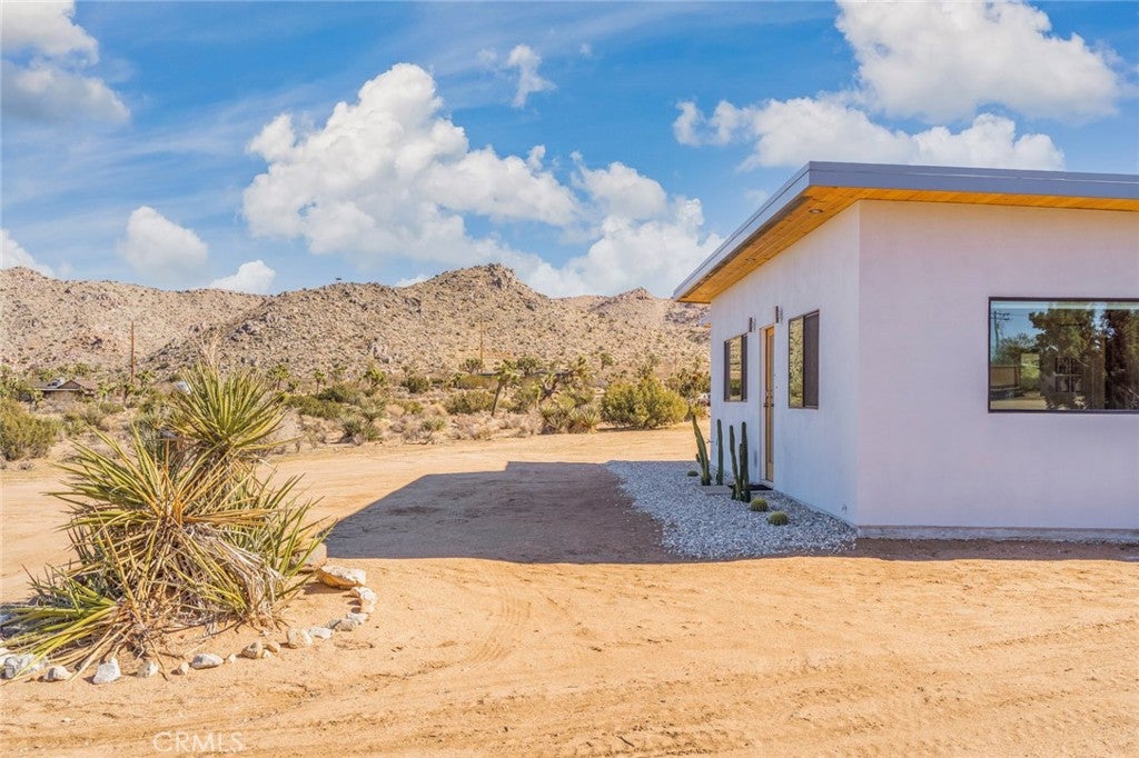 59149 Desert Gold Drive
