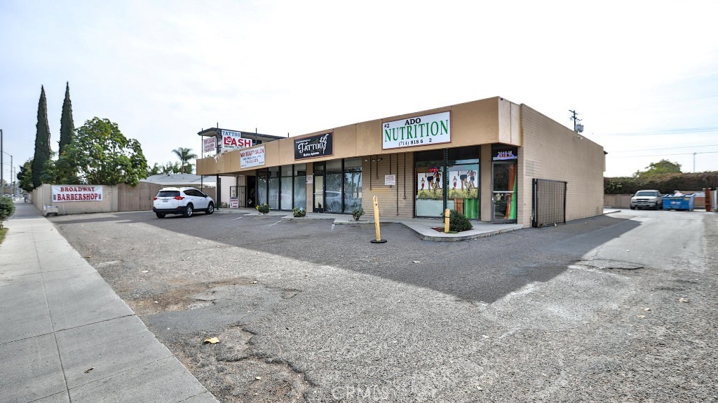2010 W Lincoln Avenue