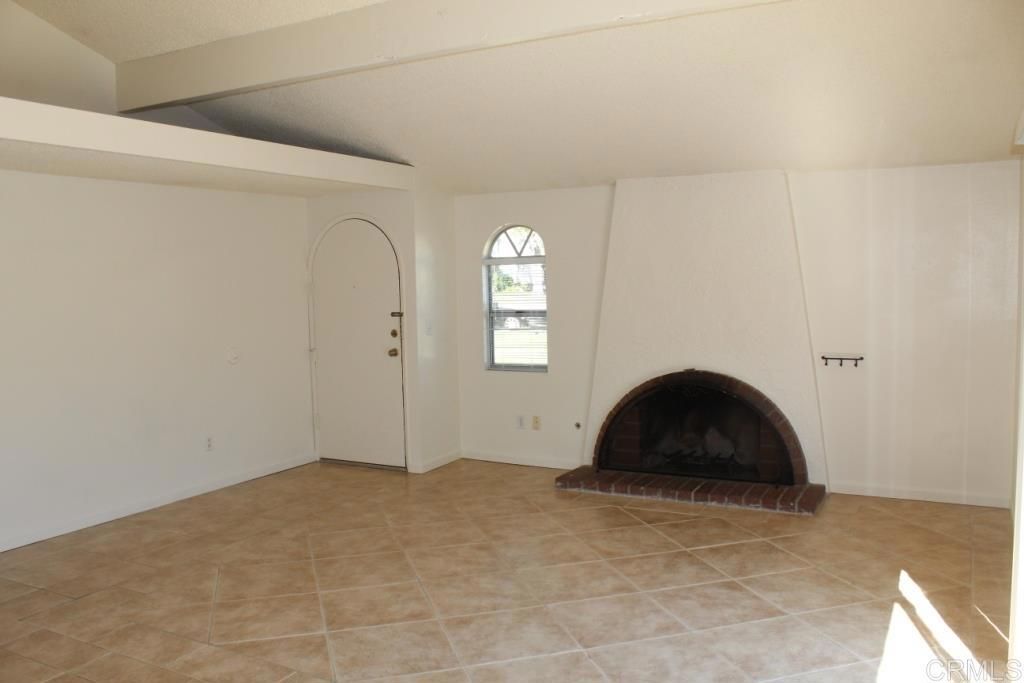 listing image 130729777718053827249
