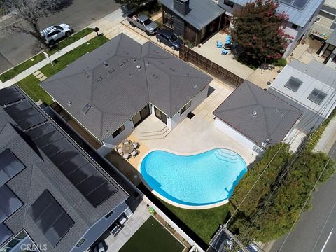 A home in Manhattan Beach