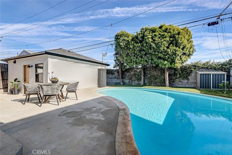 A home in Manhattan Beach