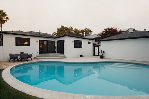 A home in Manhattan Beach