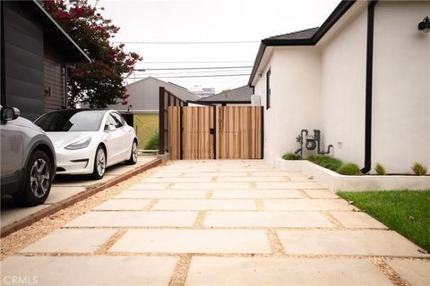 A home in Manhattan Beach