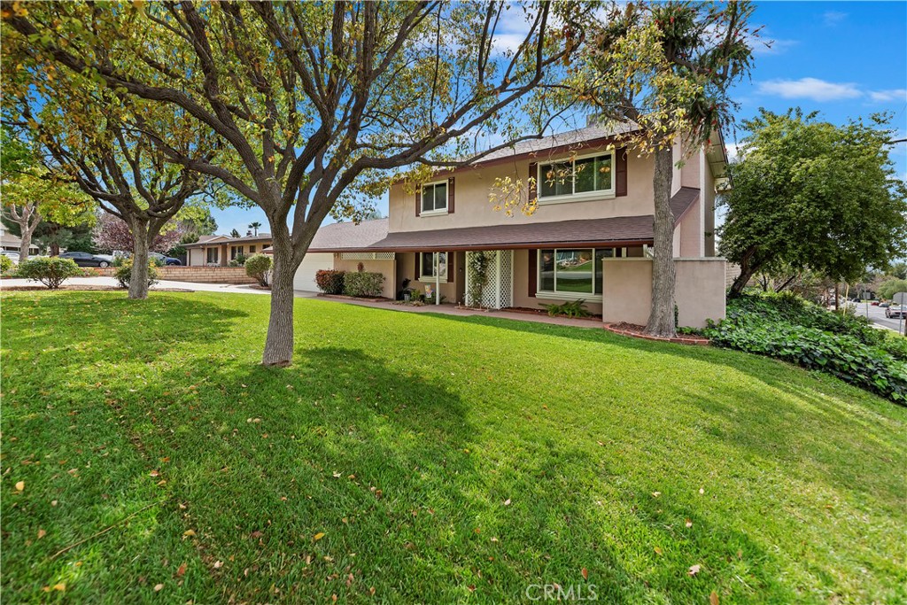 12114 Dos Rios Avenue