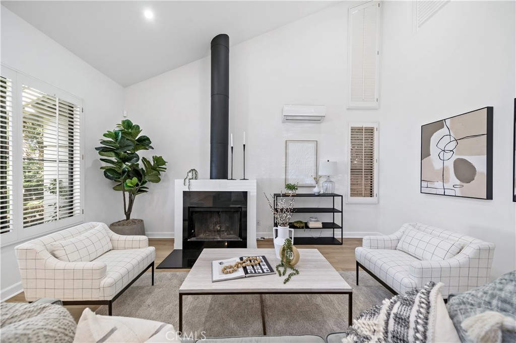 116 Coronado Avenue