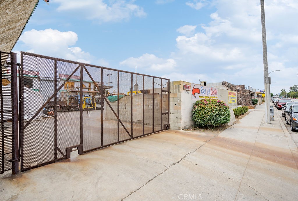 4766 Floral Drive