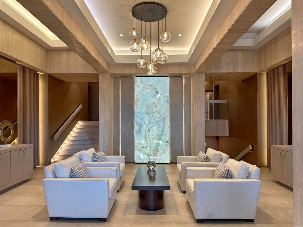 listing image 130724863912471005314