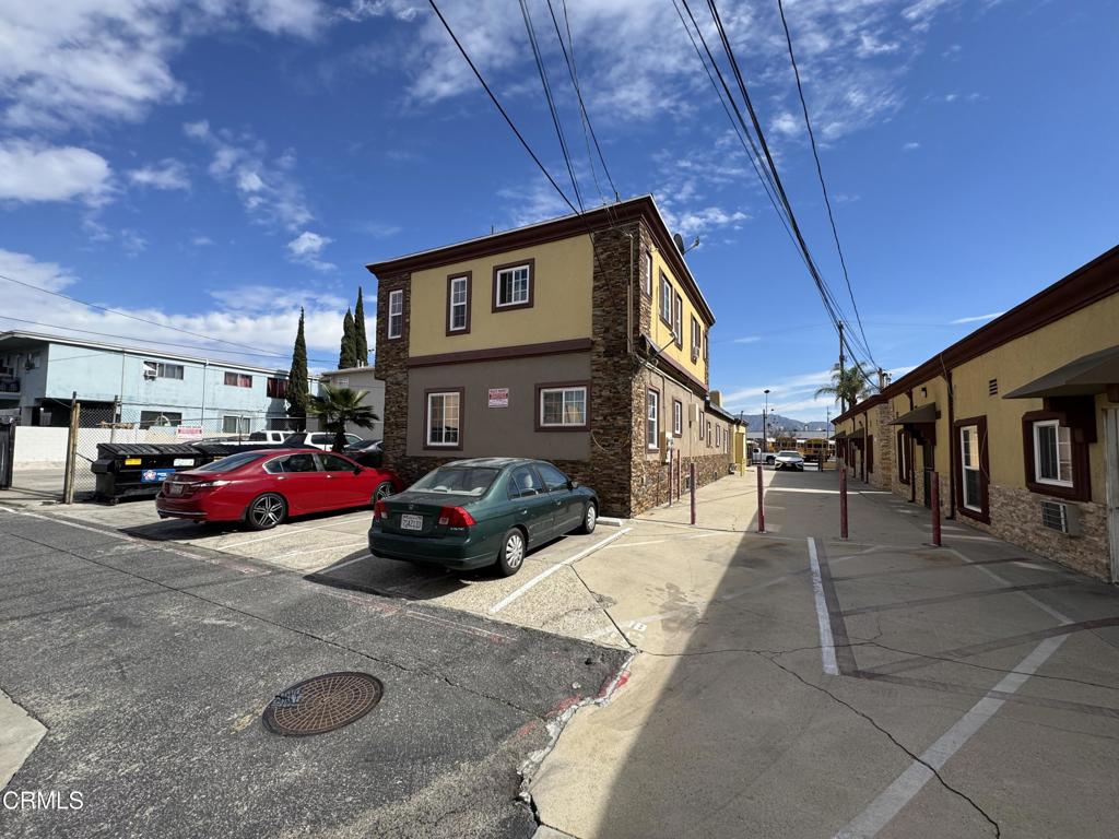 Properties 3 11329 Sherman Way
