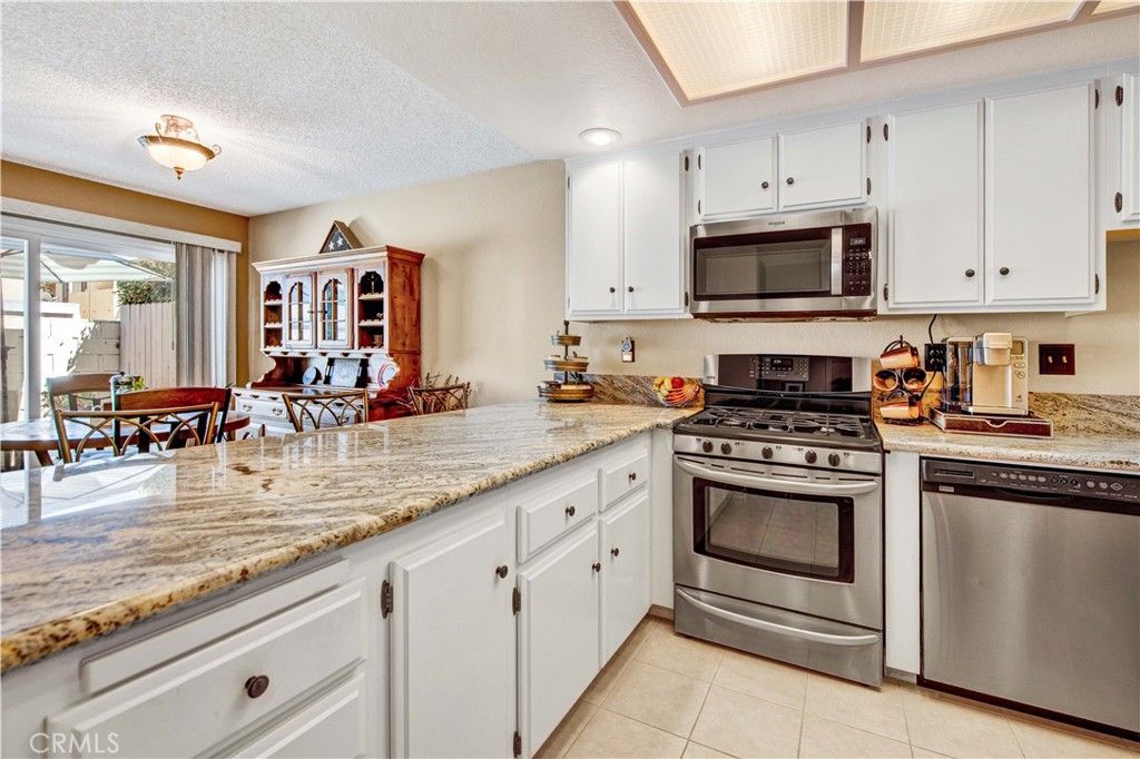 listing image 130729445885919989547