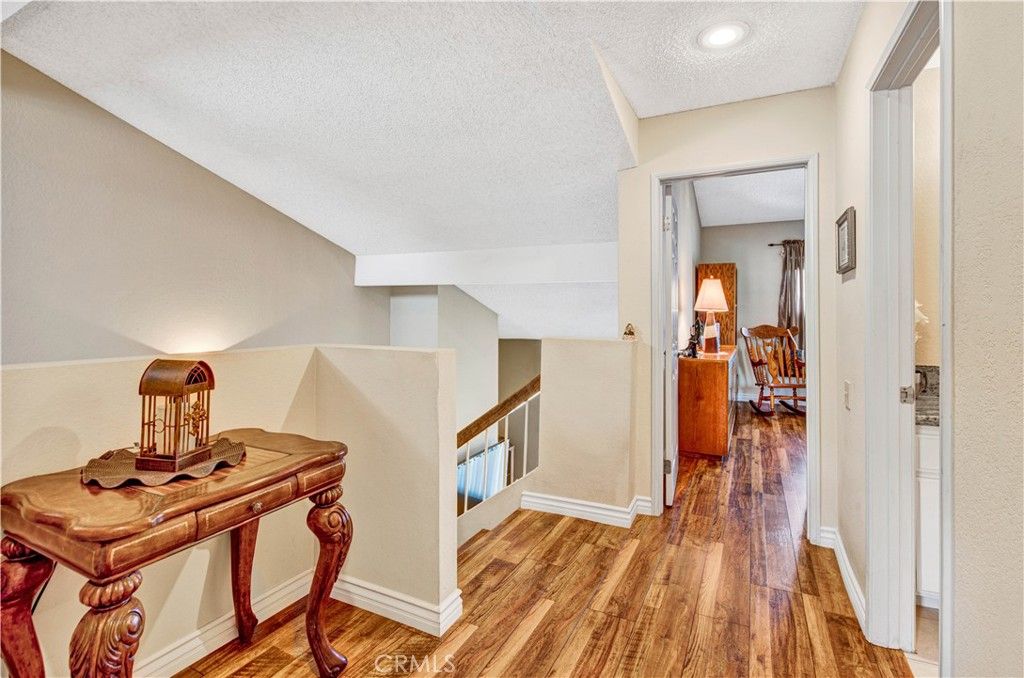 listing image 130729927379029391419