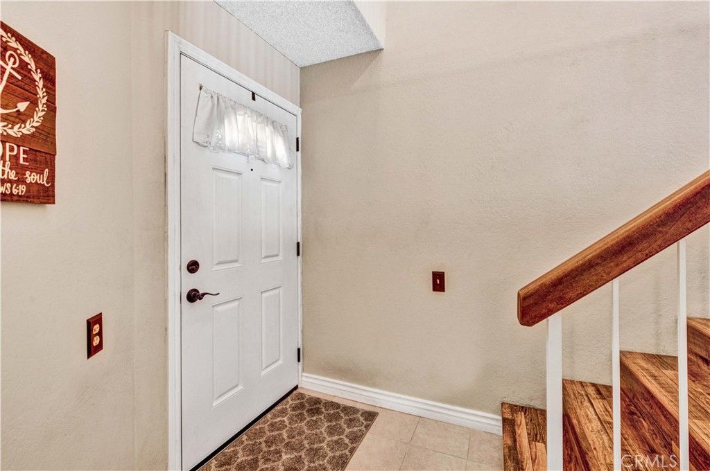 listing image 130725451349044818328