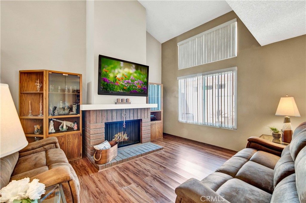 listing image 130727999623979964151