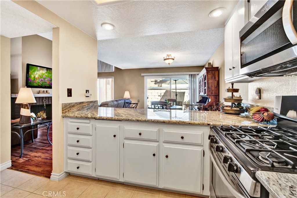listing image 130728680925990221272