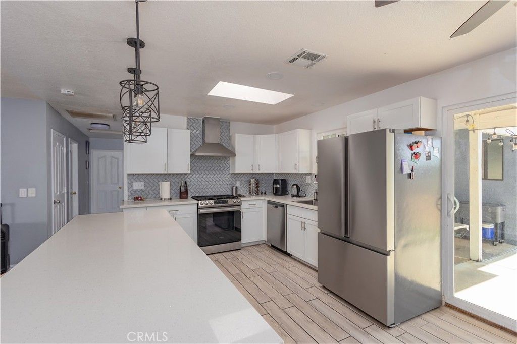 listing image 130727701177245532508