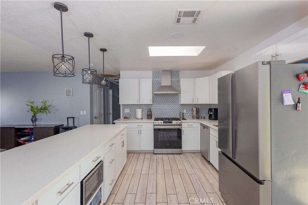 listing image 130728150385615325774