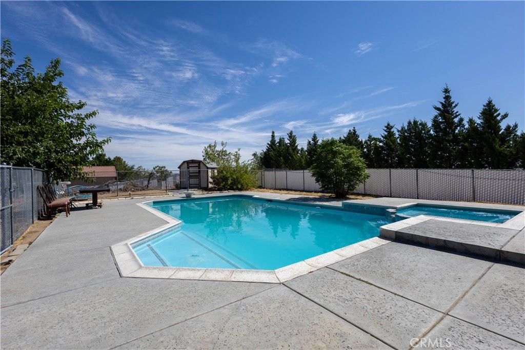listing image 130724614511591788912