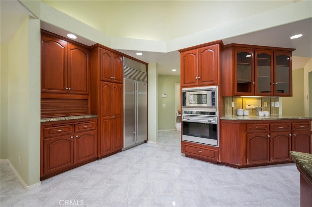 West of 101(1000) - Residential