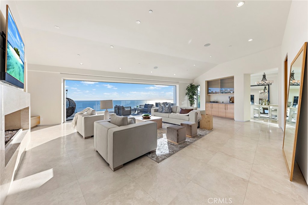 Arch Beach Heights (ABH) - Residential