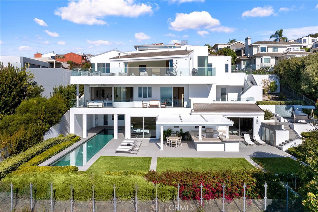 Arch Beach Heights (ABH) - Residential