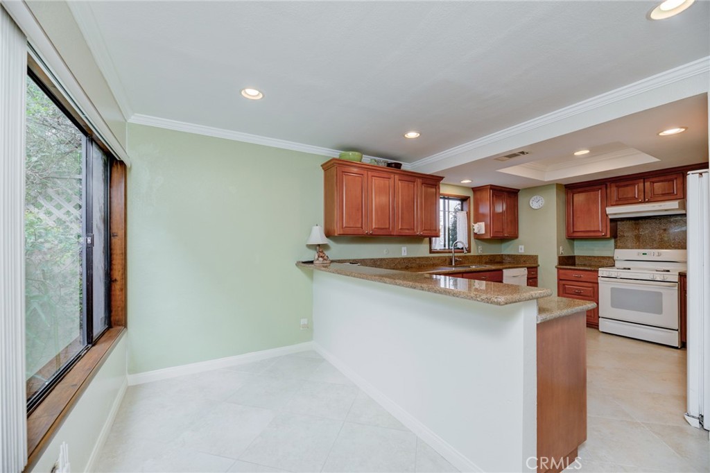 Photo 15 of 36 of 809 Sartori Avenue 1 townhome