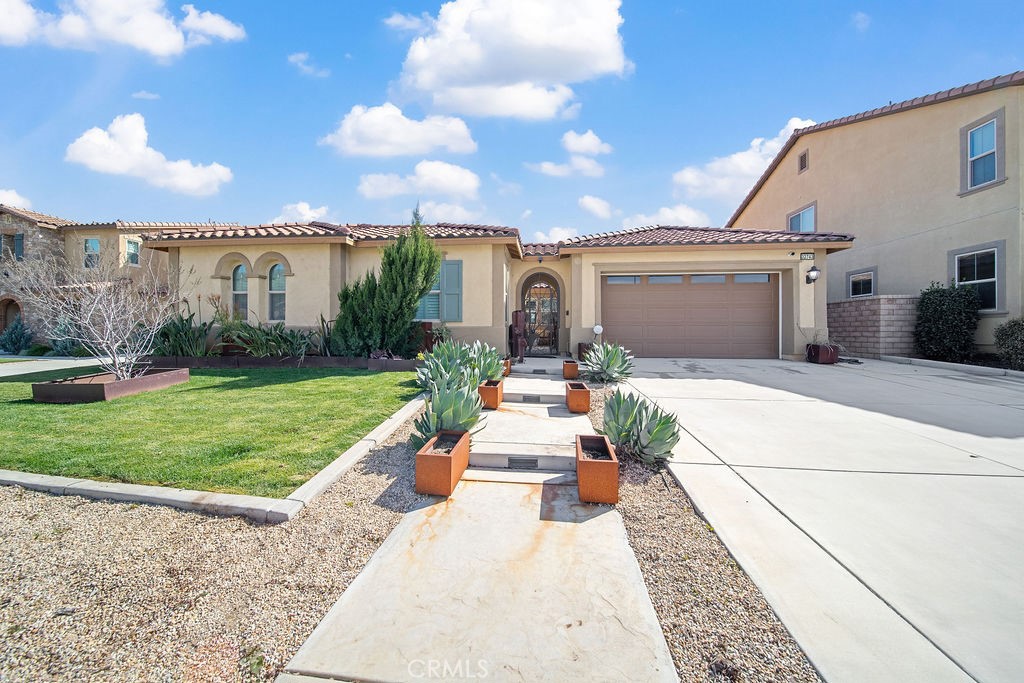 32743 Cherokee Rose Street