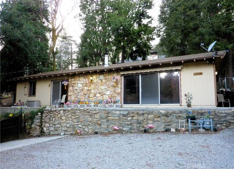 A home in Cedarpines Park