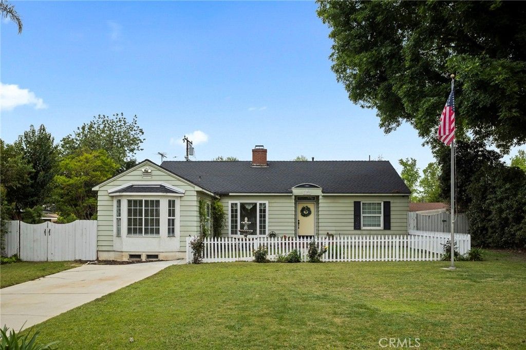 listing image 0