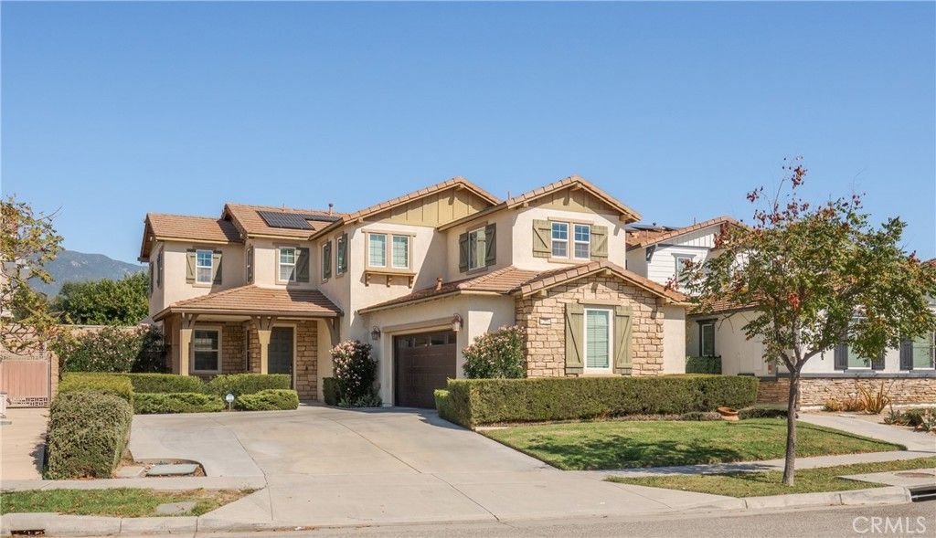 listing image 130720436871112228355