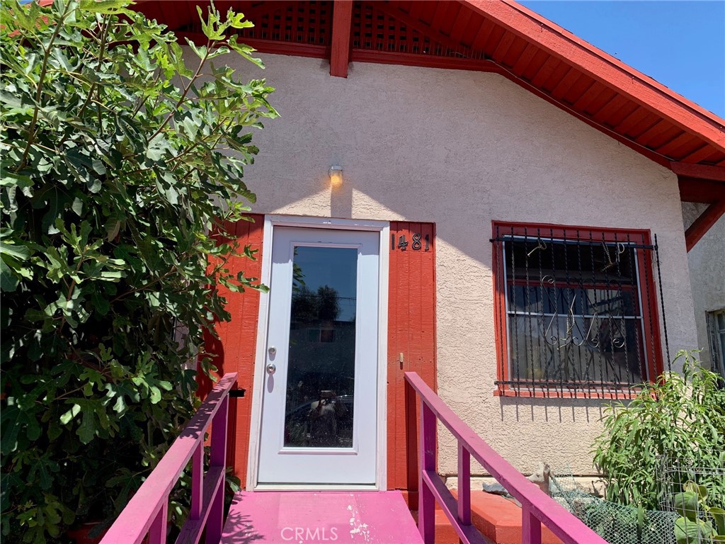 1481 W 37th Street