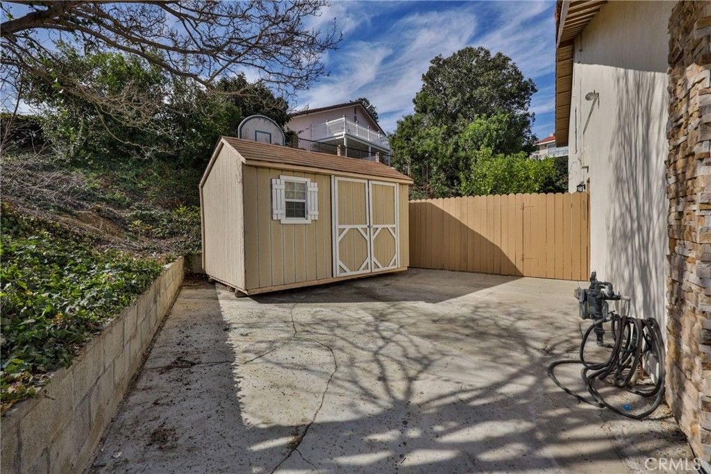 listing image 52
