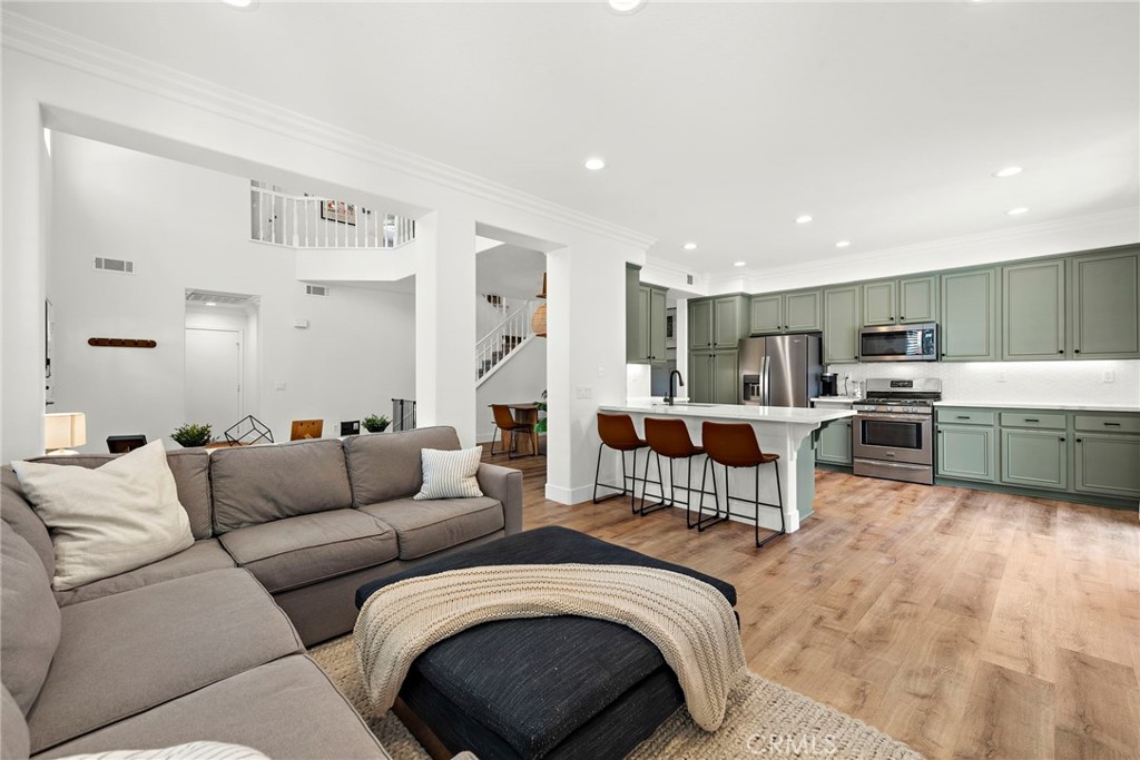 133 Mira Mesa