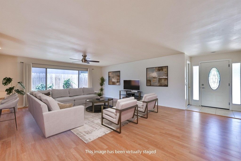 listing image 130725519833612865728