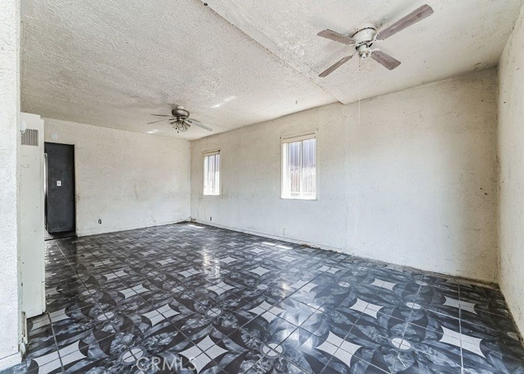 listing image 105