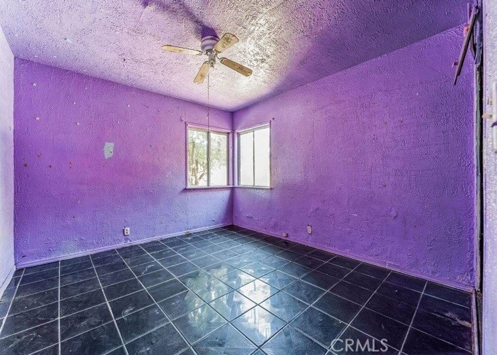 listing image 111