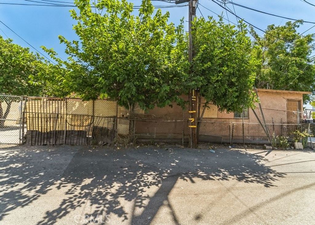 listing image 74